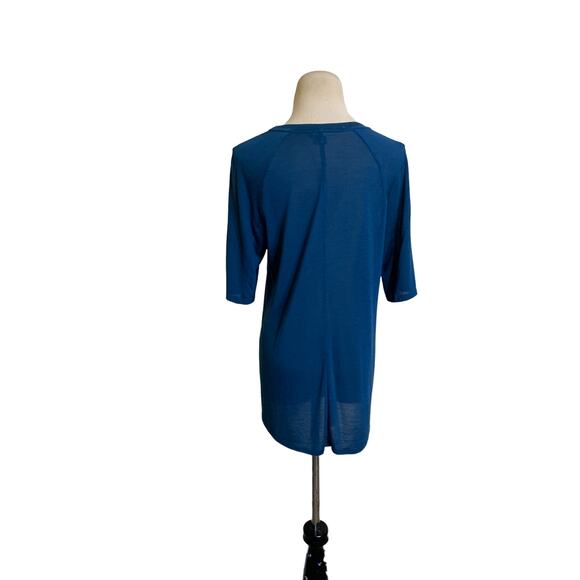 Vince. blue teal crew neck short sleeves size Small - Picture 2 of 12